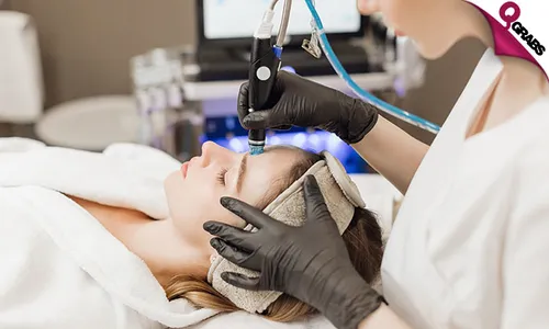 Scalp Hydrafacial, Skin Boosting Facial, Carbon Peel & More for Ladies & Men!